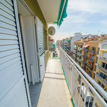 Homeholidaysrentals Snow - Costa Barcelona Apartment